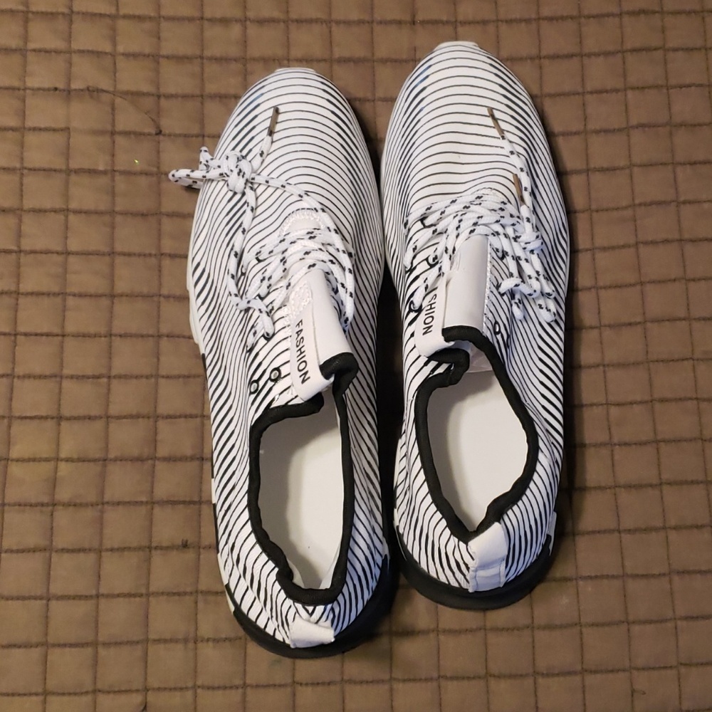 Men's sneakers